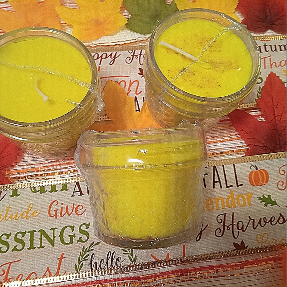 Homemade Candle with Lemon Peel Powder